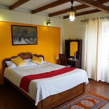 Church Hill Cottage Ooty Bagian luar foto